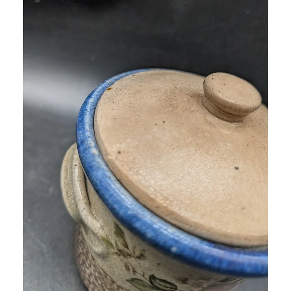 Vintage Rustic Monroe Salt Works Pottery Lidded Crock Apple Motif Blue Rim 5